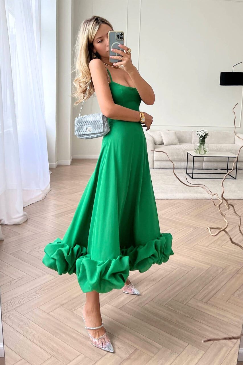 Emeline New York™ | Elegant Flowing Dress