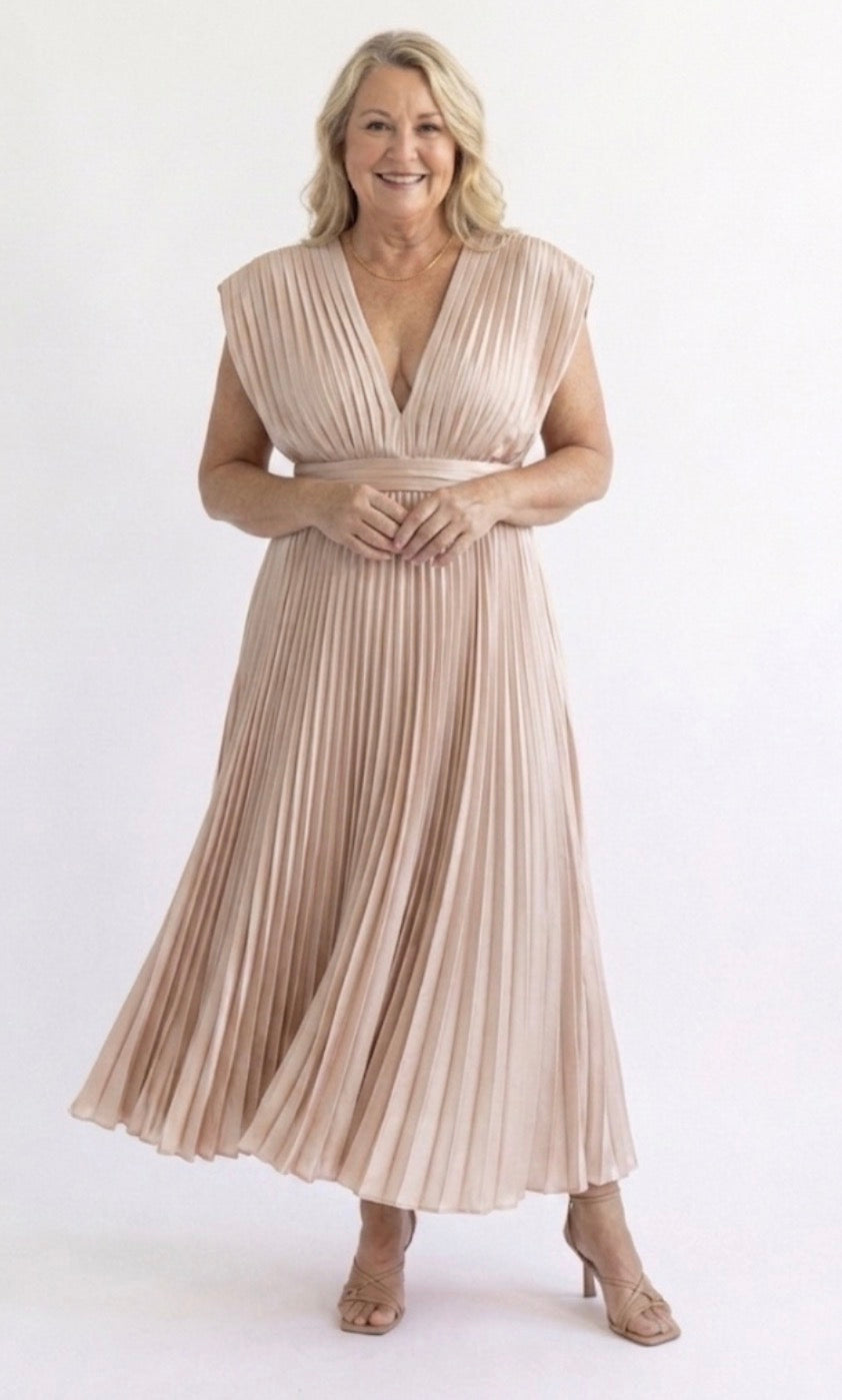 Emeline New York™ | Timeless Pleated Midi Dress