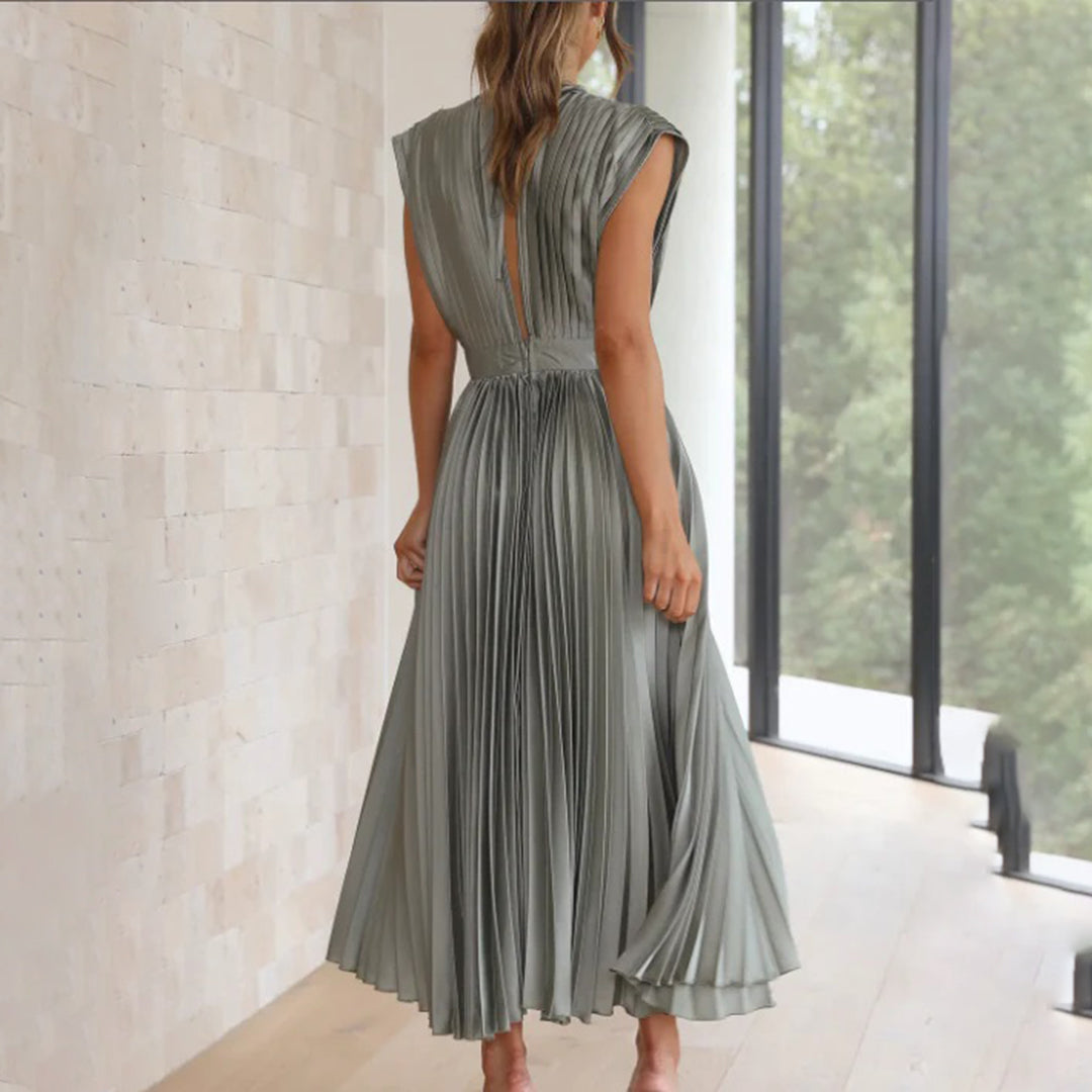 Emeline New York™ | Timeless Pleated Midi Dress
