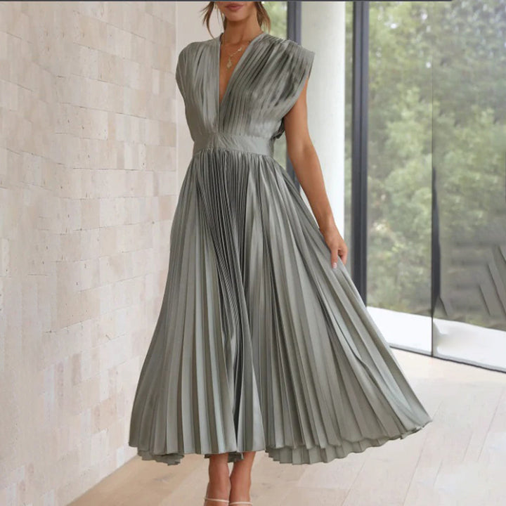 Emeline New York™ | Timeless Pleated Midi Dress