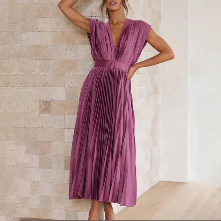 Emeline New York™ | Timeless Pleated Midi Dress